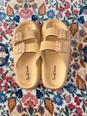 Surf Seven Double-Buckle Slide  Platform Sandals size 8/39